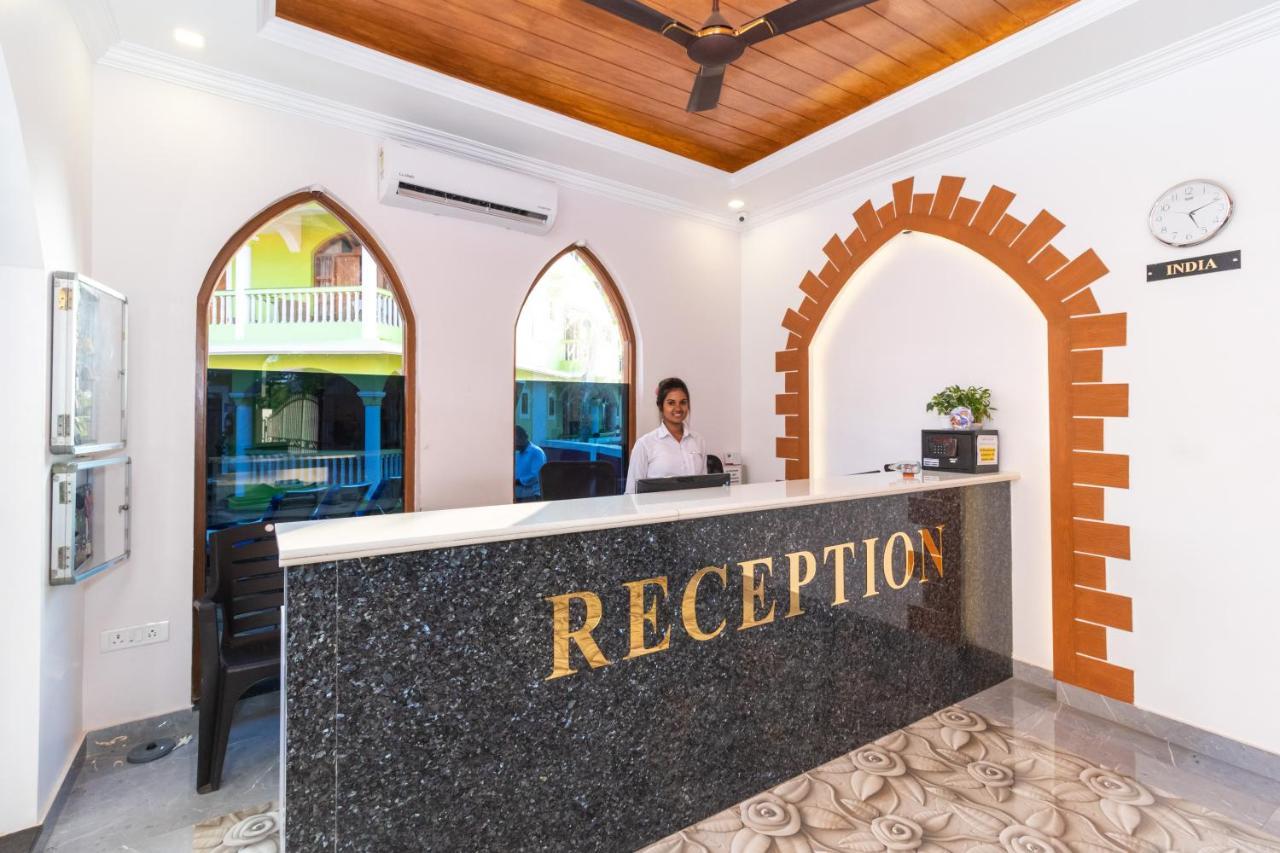 Larios Beach Holidays Resort Baga Exteriör bild