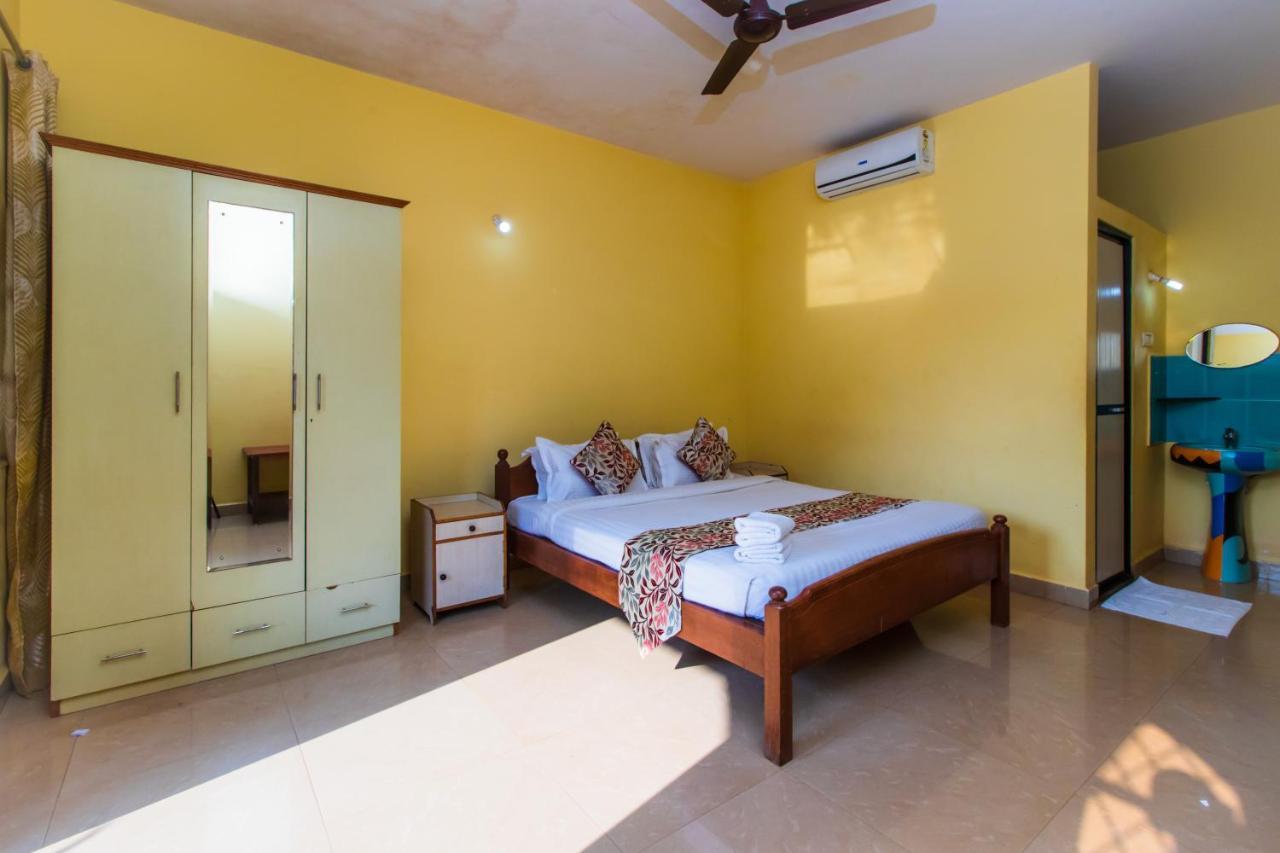 Larios Beach Holidays Resort Baga Exteriör bild