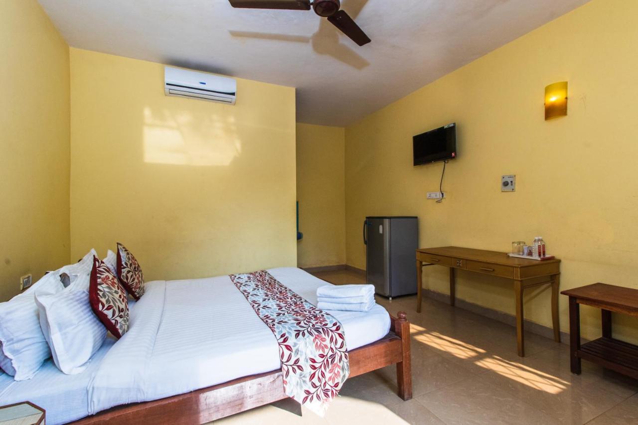 Larios Beach Holidays Resort Baga Exteriör bild