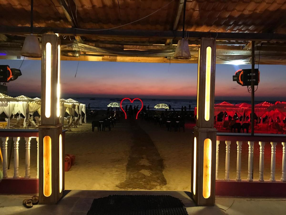 Larios Beach Holidays Resort Baga Exteriör bild