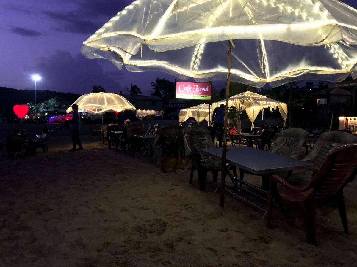 Larios Beach Holidays Resort Baga Exteriör bild