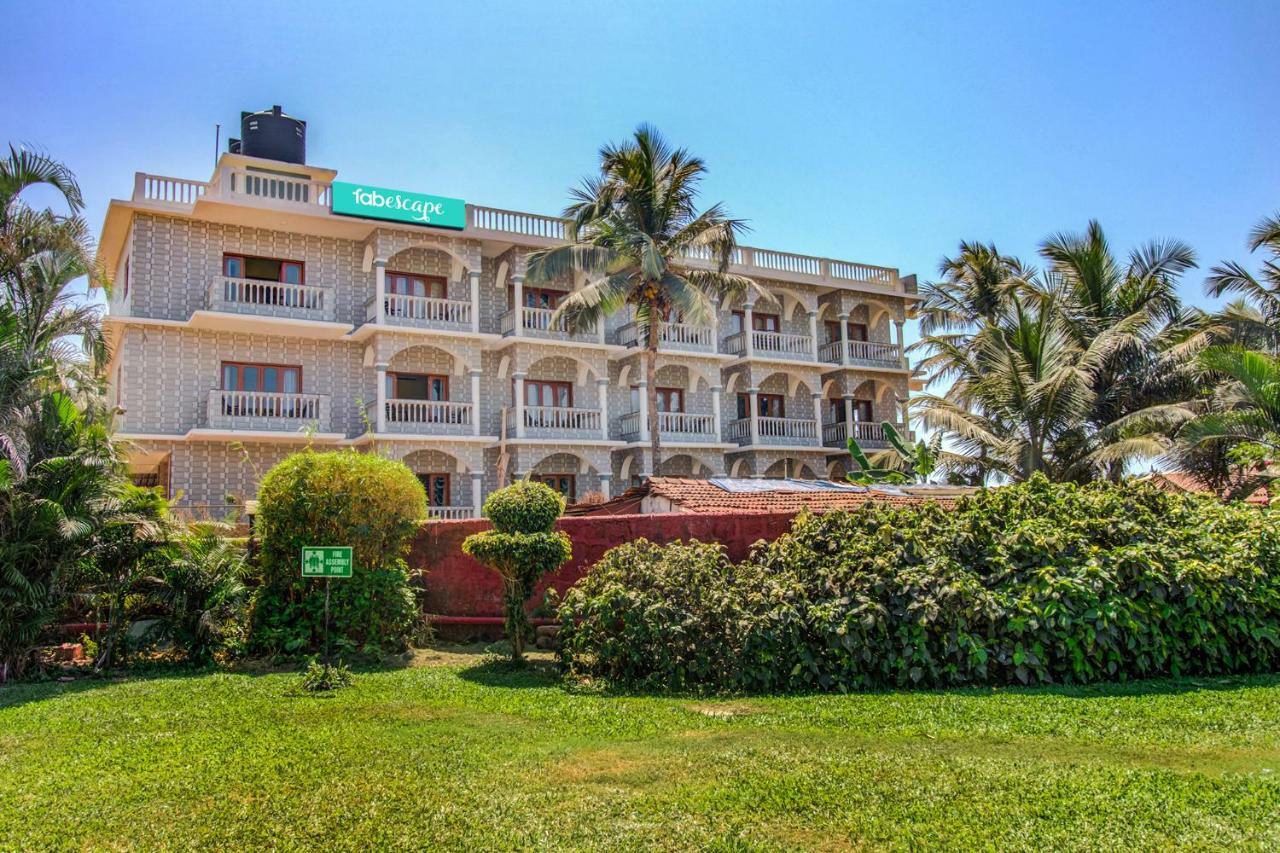 Larios Beach Holidays Resort Baga Exteriör bild