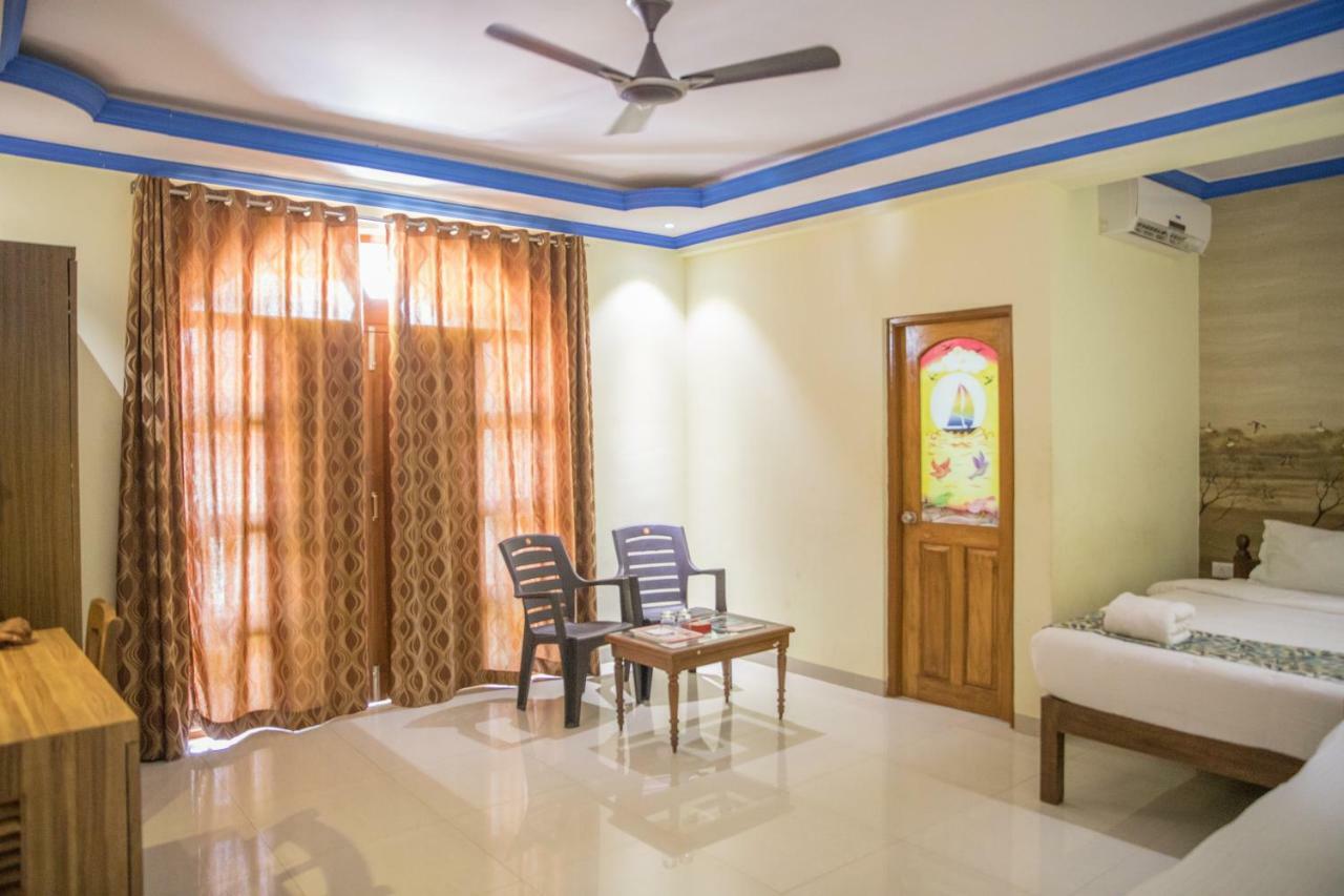 Larios Beach Holidays Resort Baga Exteriör bild